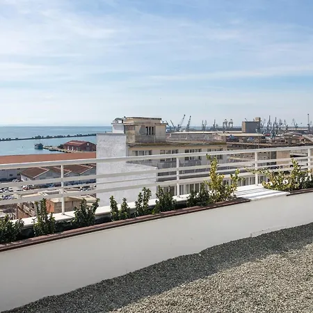 Port De L'eau Roof Garden 公寓